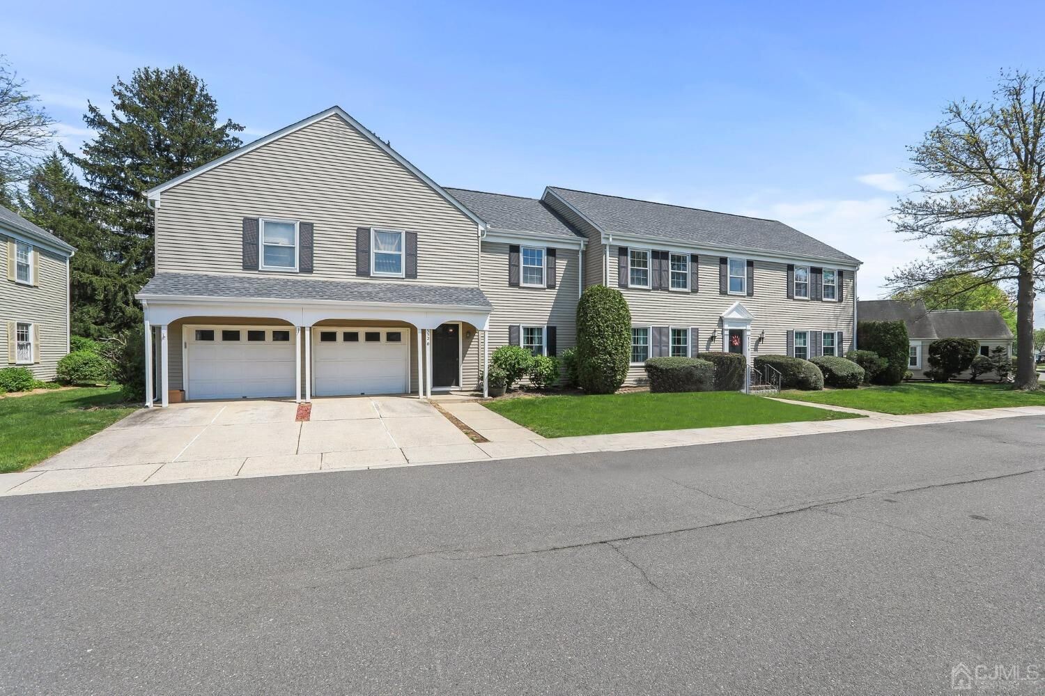 Property Photo:  552-A Tilton Way A  NJ 08831 