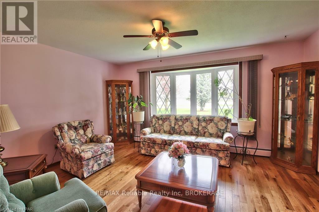 Property Photo: 23617 Wellburn Road ON N4X 1C6