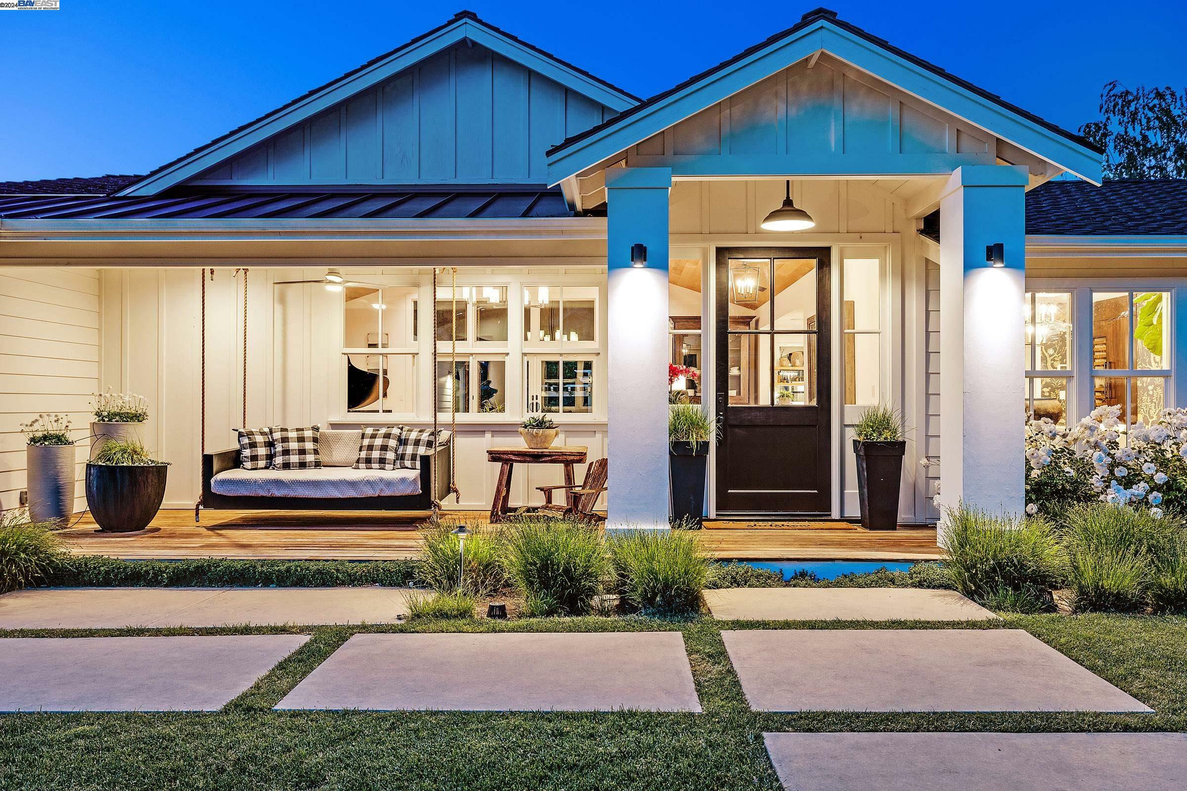 Property Photo: 132 Sonora Ave CA 94526