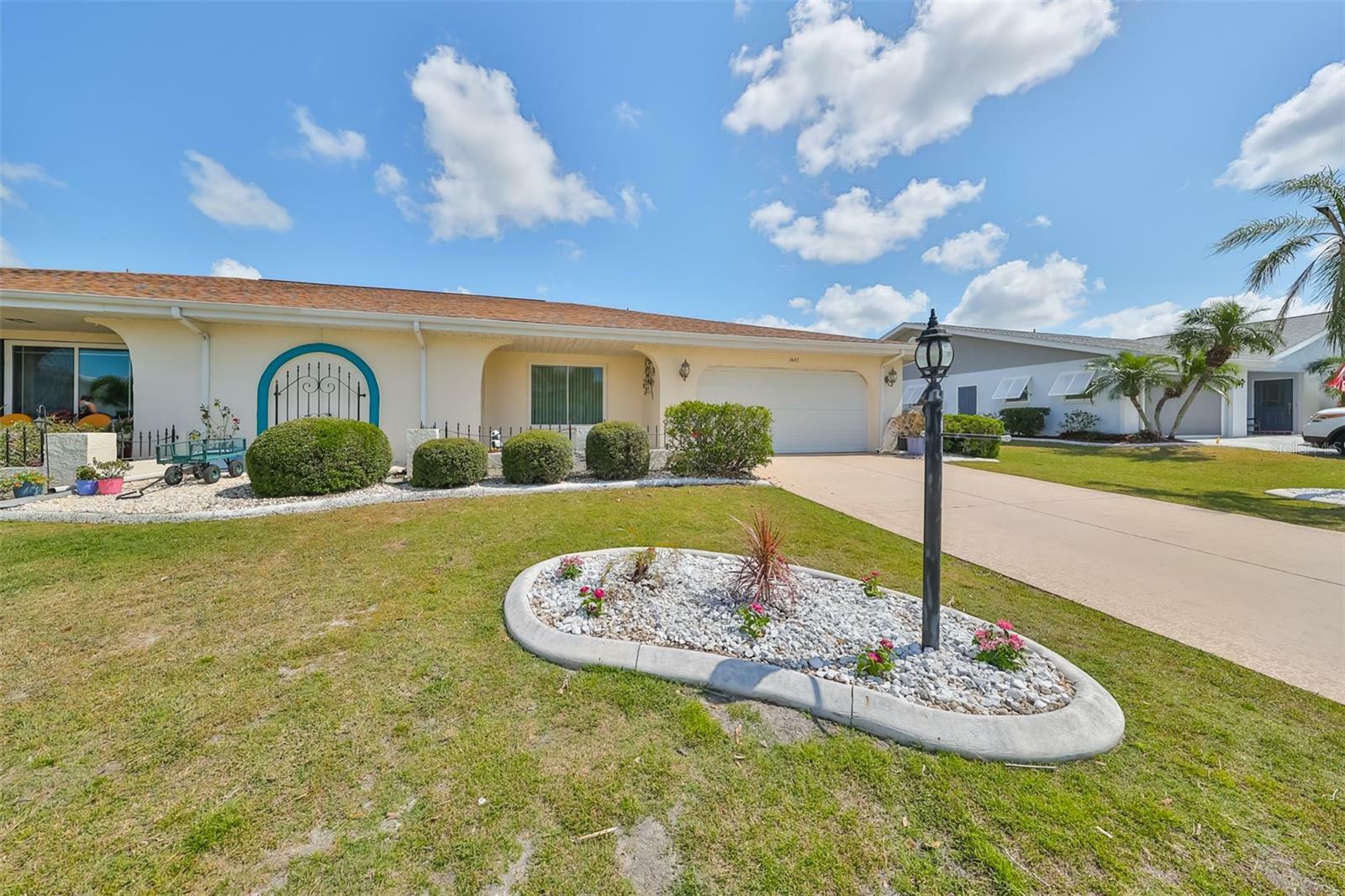 Property Photo:  1607 Cloister Drive  FL 33573 