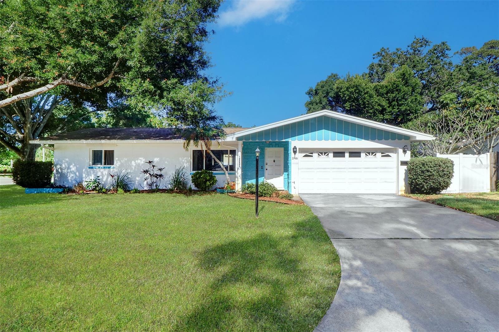 Property Photo:  5746 Hillside Street  FL 33772 