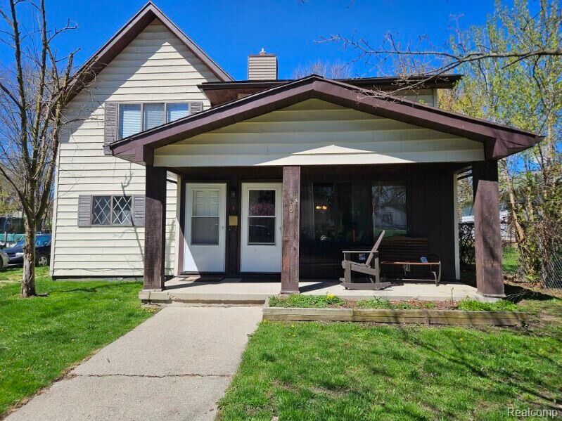 Property Photo: 109 Mill Street MI 48097 3435