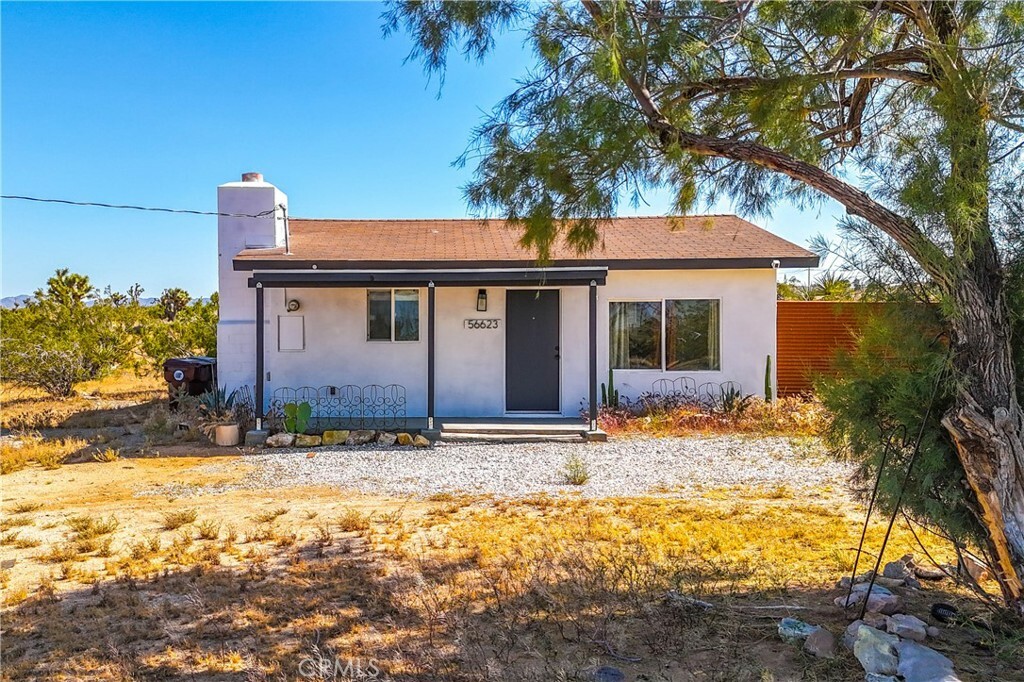 Property Photo:  56623 Sunset Drive  CA 92284 