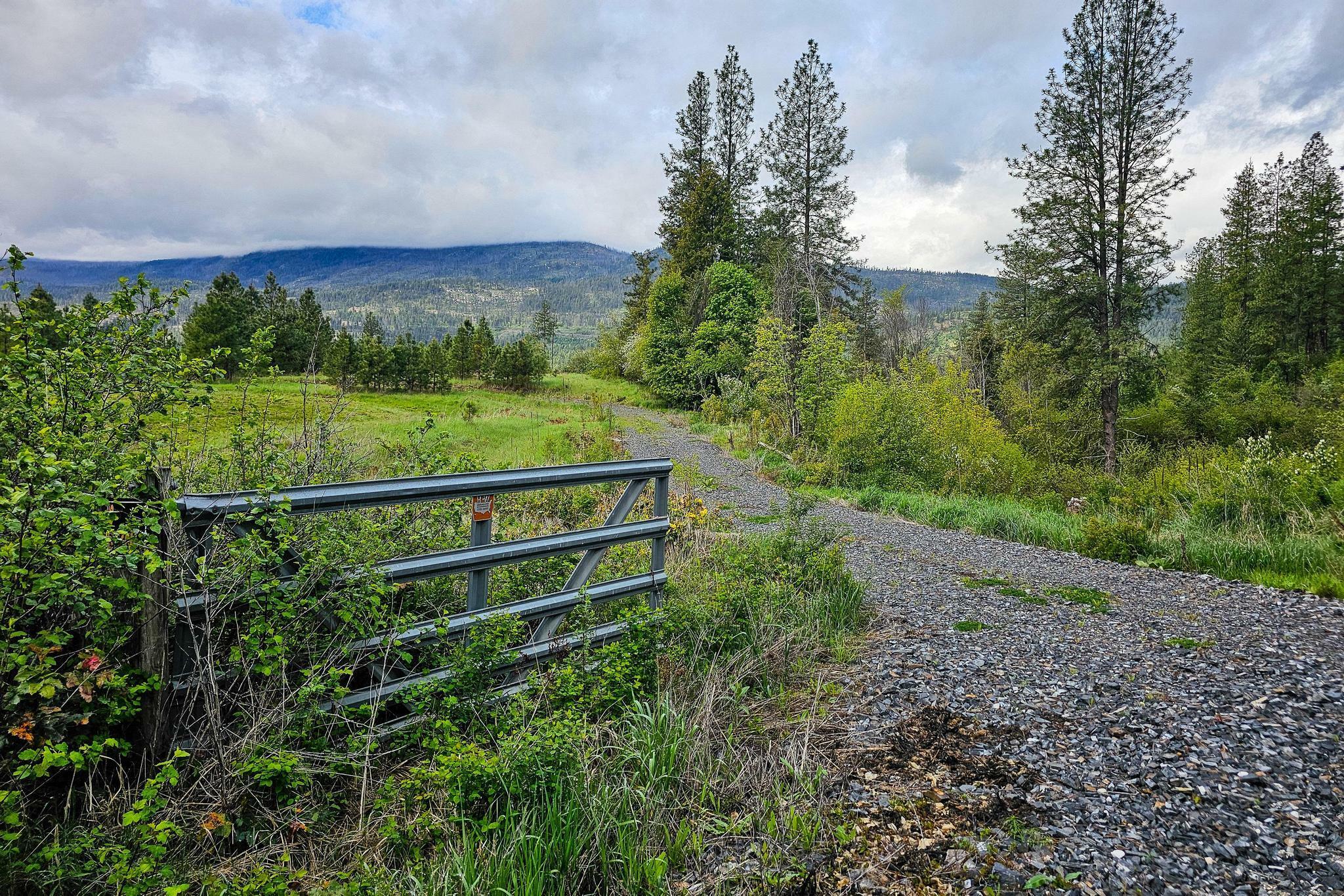 Property Photo:  2748 House Rd  WA 99141 