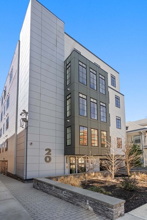 Property Photo: 20 Marion St 3 MA 02446