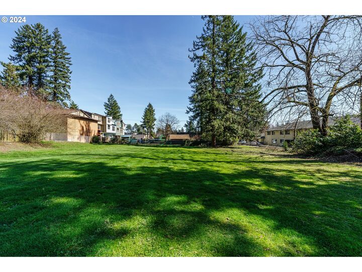 Property Photo:  NE 162nd Ave  OR 97230 