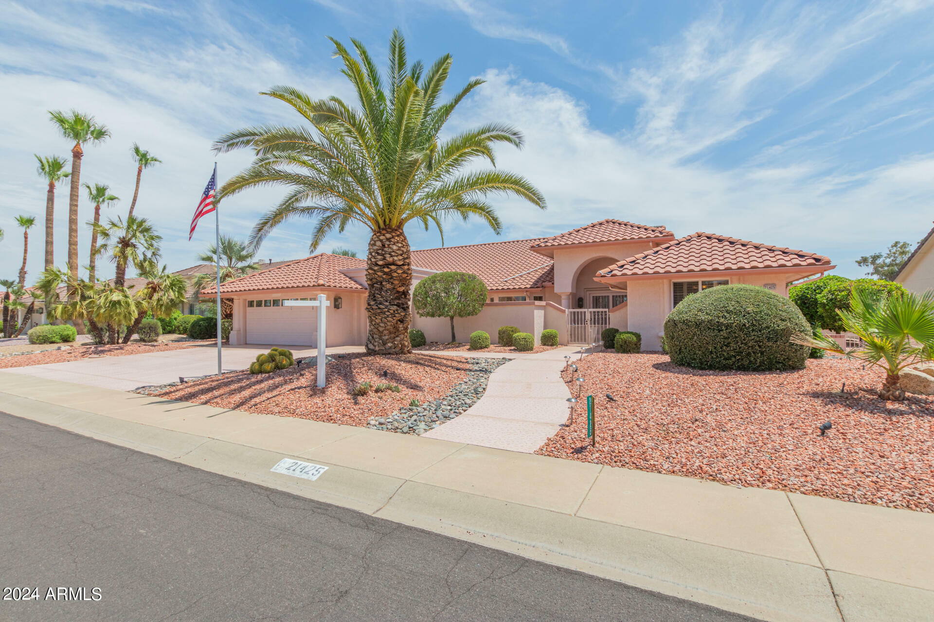 Property Photo:  21425 N 142nd Drive  AZ 85375 