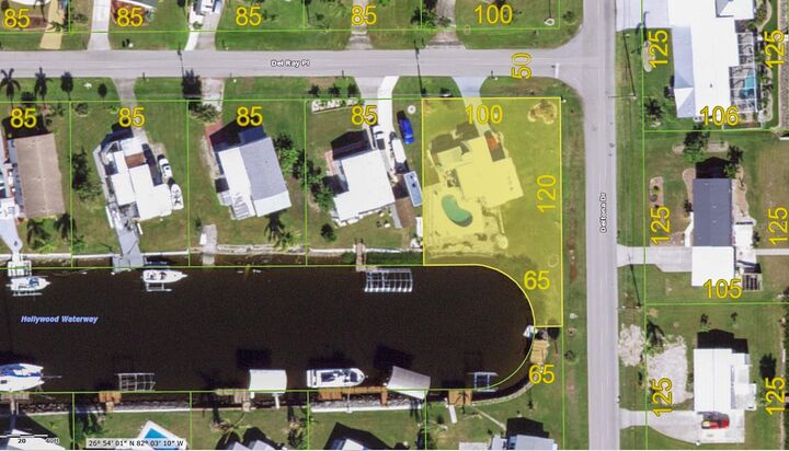 Property Photo:  701 Del Ray Place  FL 33950 