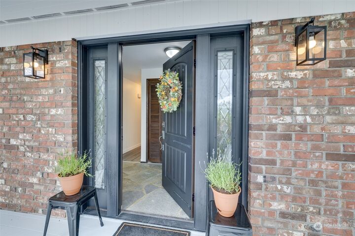 Property Photo:  26403 Fern Bluff Road  WA 98272 