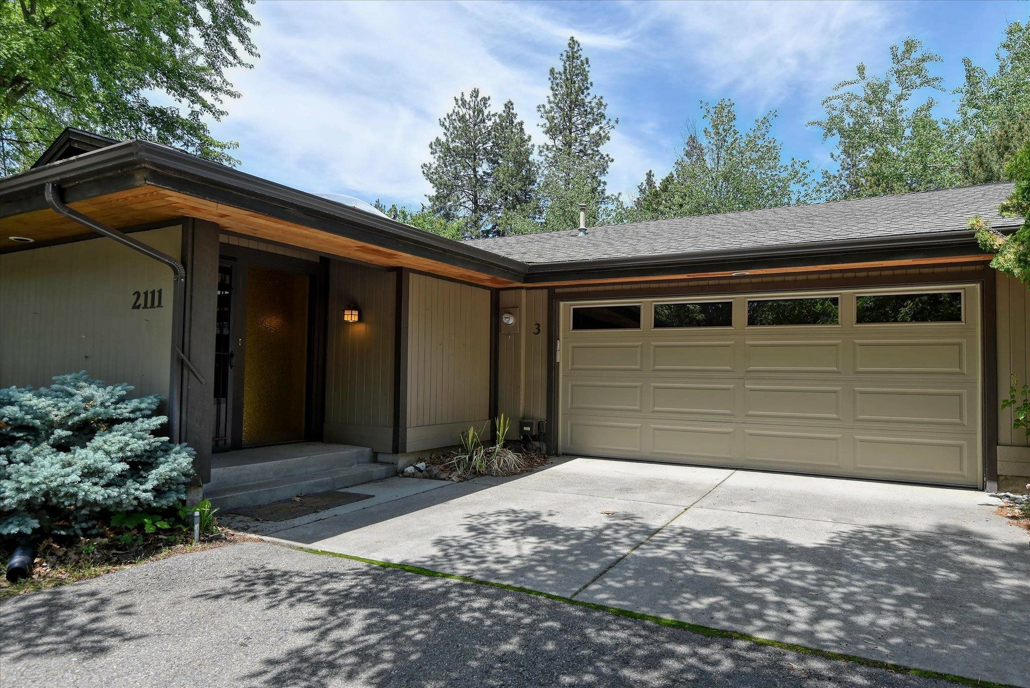 Property Photo:  2101 E Rockwood Blvd 2101  WA 99203 