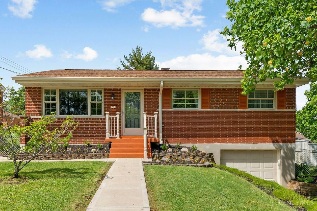 Property Photo: 5454 Hyacinth Terrace OH 45248