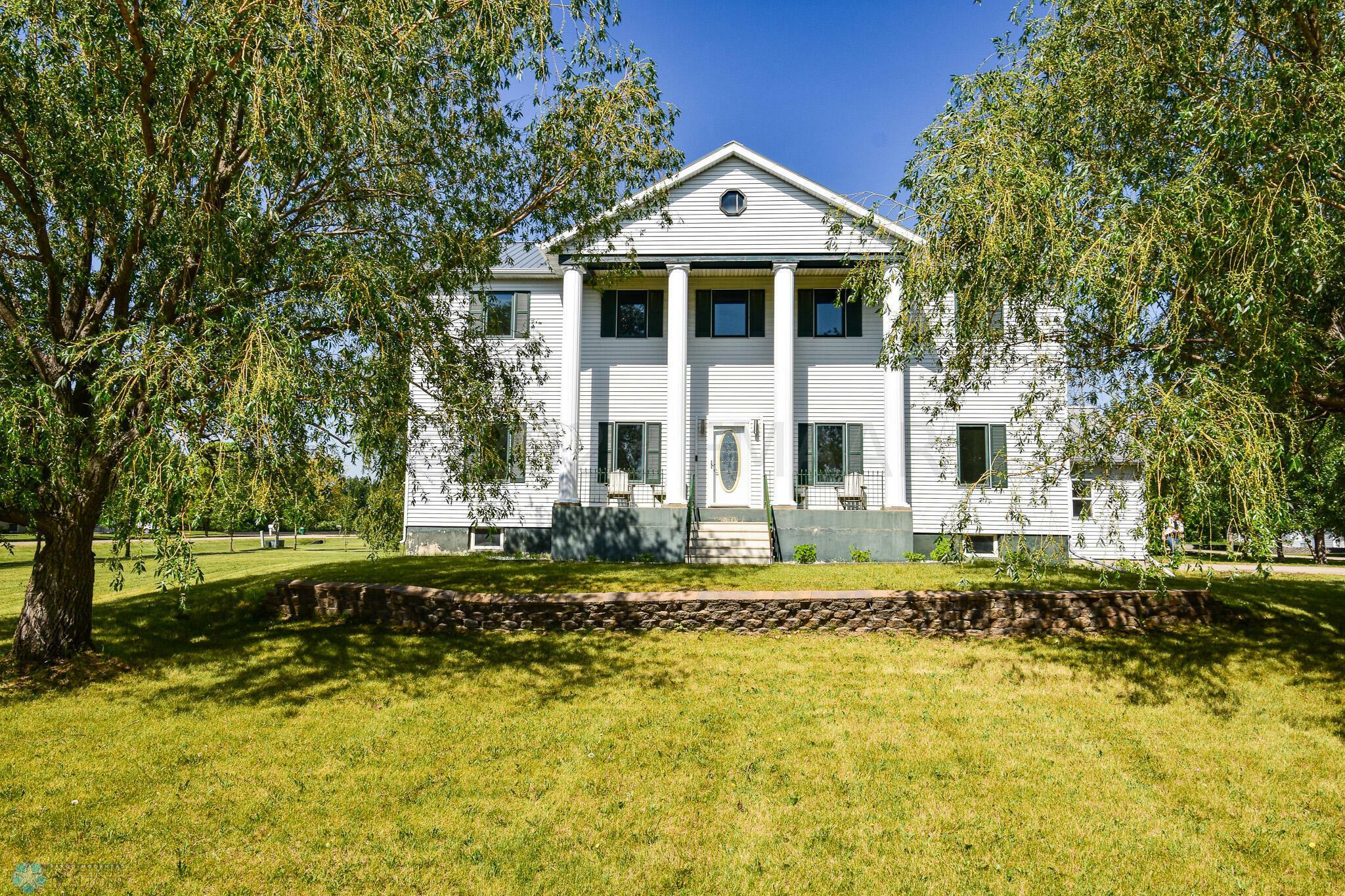 Property Photo: 306 16th Avenue NW ND 58078