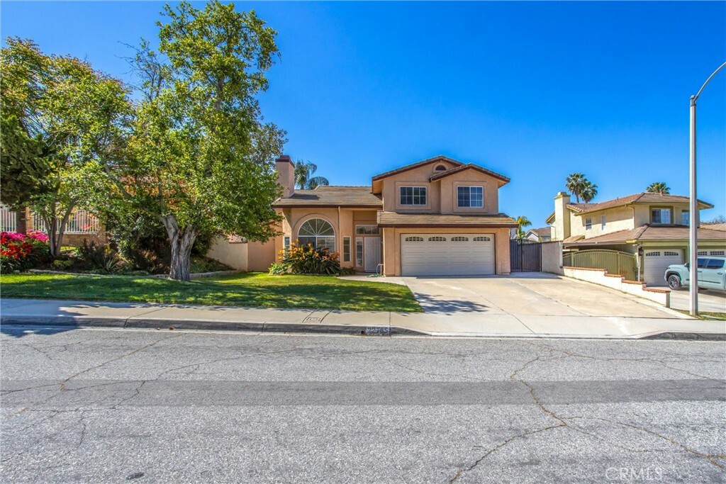 Property Photo:  22785 Raven Way  CA 92313 