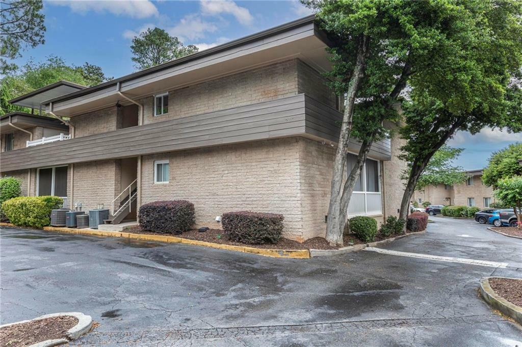 Property Photo: 346 Carpenter Drive 55 GA 30328