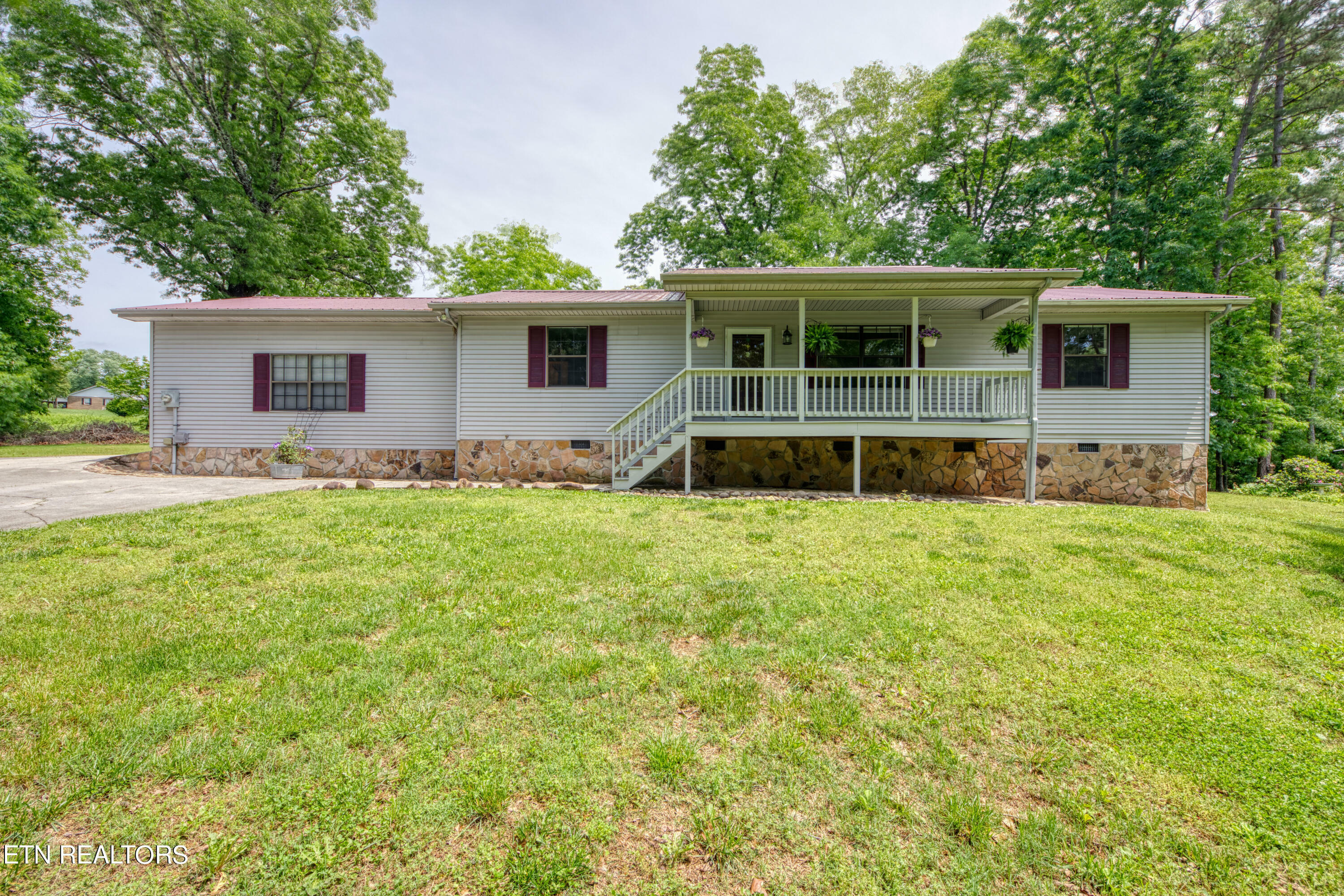 Property Photo:  528 Water Oak Drive  TN 37865 