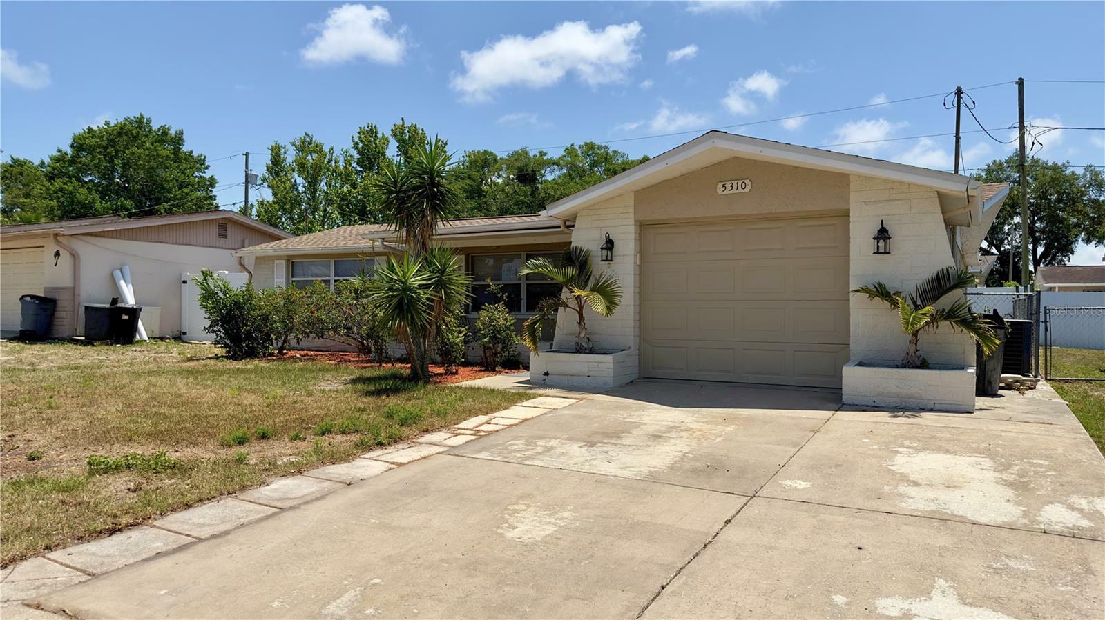 Property Photo:  5310 Seafoam Drive  FL 34652 