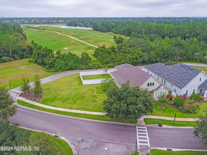 Property Photo:  744 S Loop Parkway  FL 32095 