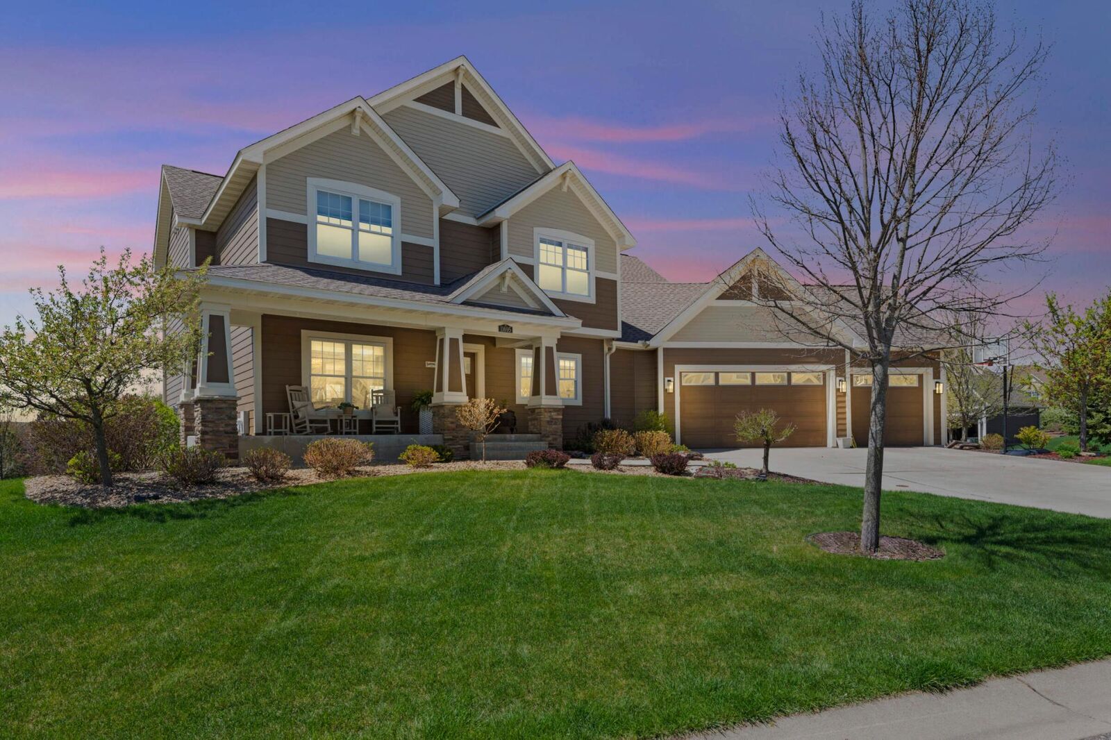 Property Photo:  11695 Aster Way  MN 55129 