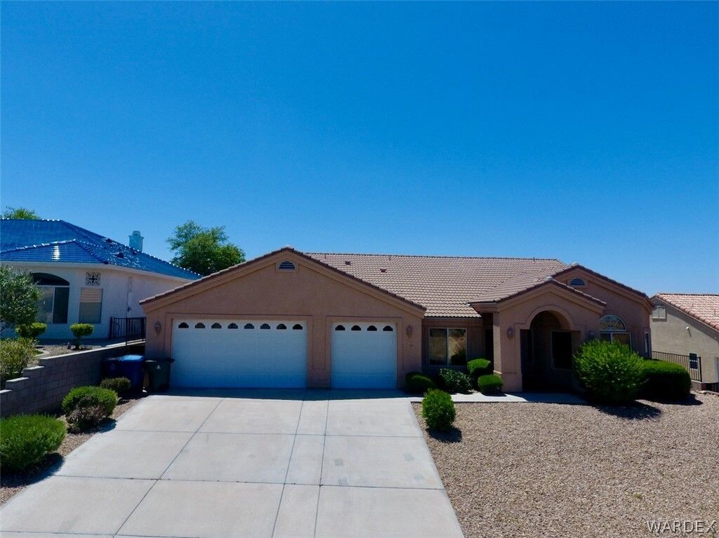 Property Photo: 2530 McCormick Boulevard AZ 86429