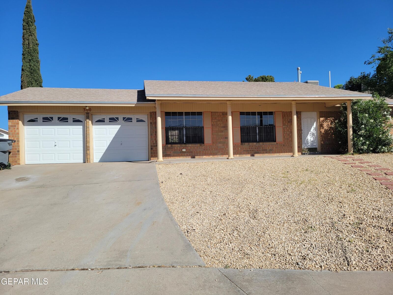 Property Photo:  300 El Castillo Place  TX 79912 
