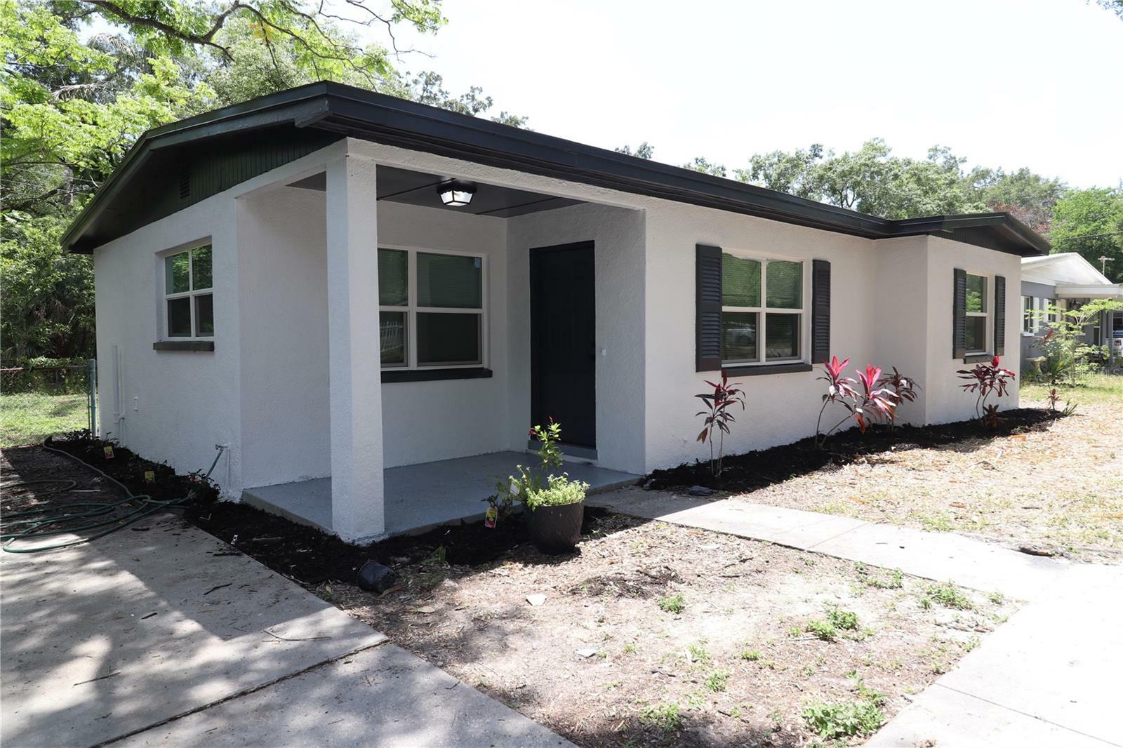 Property Photo:  1917 E Crenshaw Street  FL 33610 