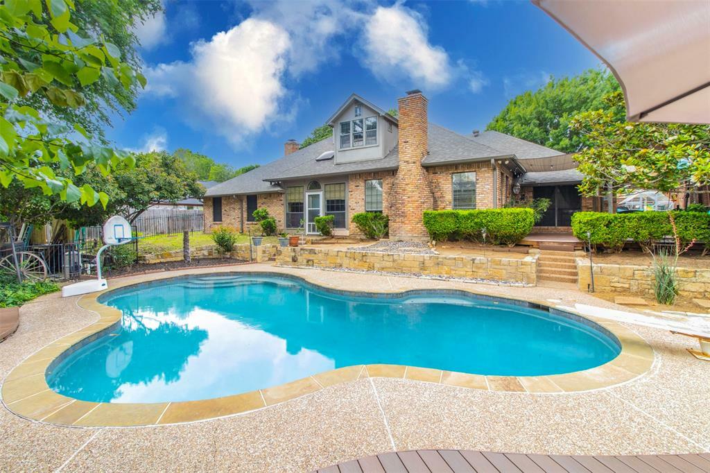 Photo de la propriété:  2211 Lakeforest Drive  TX 76087 