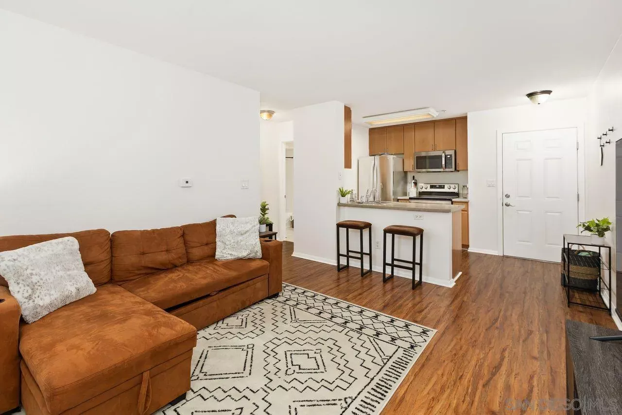 Property Photo: 1435 India St 214 CA 92101