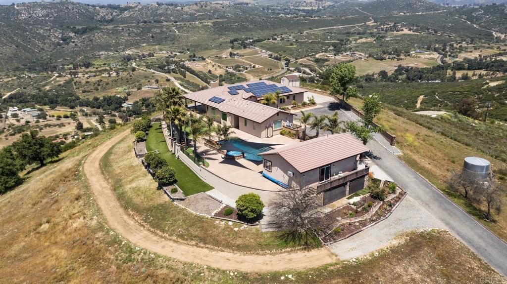 25120 Starlight Mountain Road  Ramona CA 92065 photo