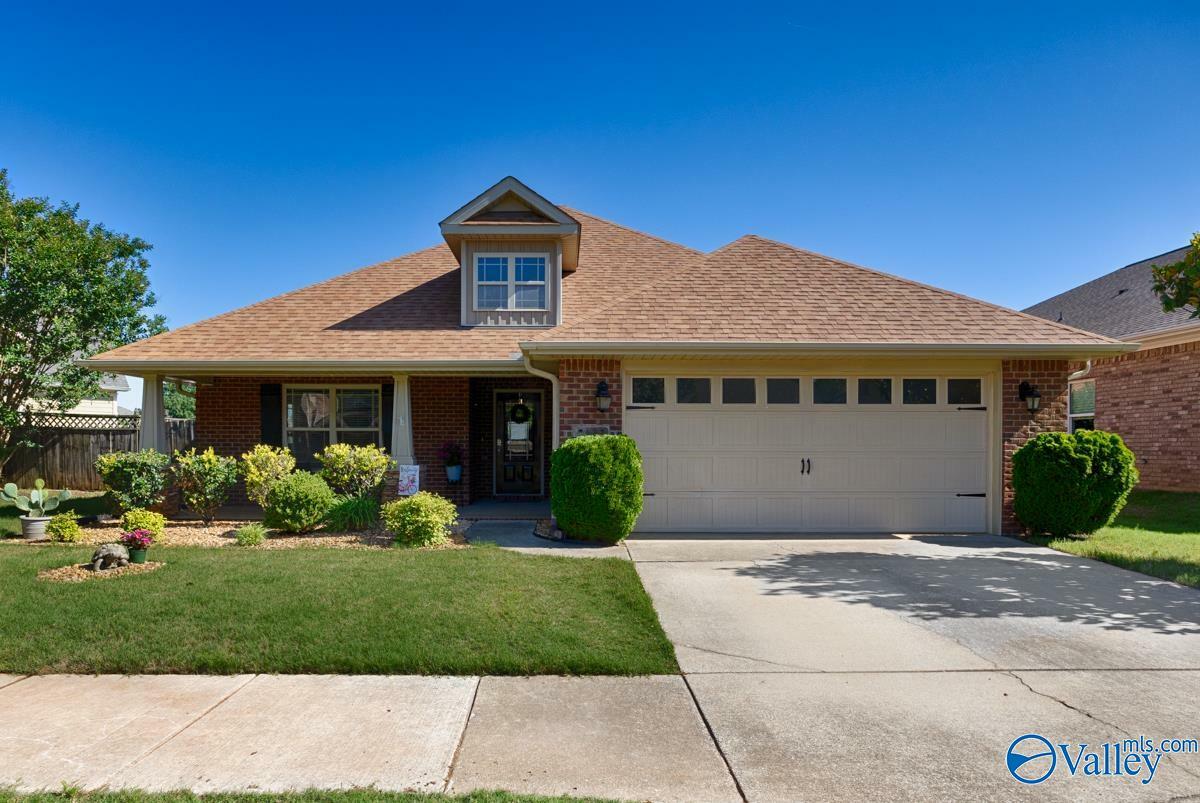 Property Photo: 7903 Gabriela Drive AL 35806