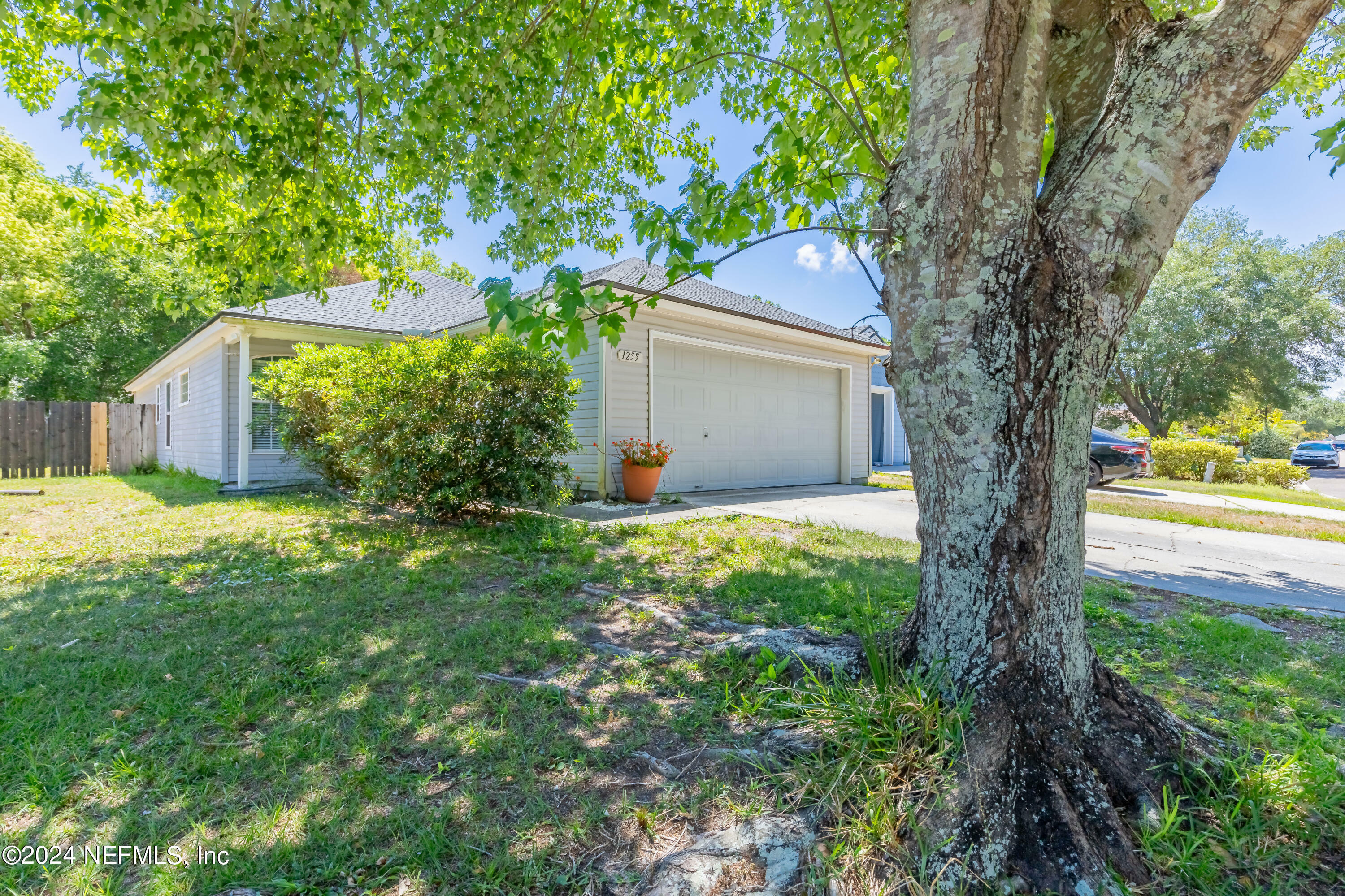 Property Photo:  1255 Brookwood Bluff Road E  FL 32225 