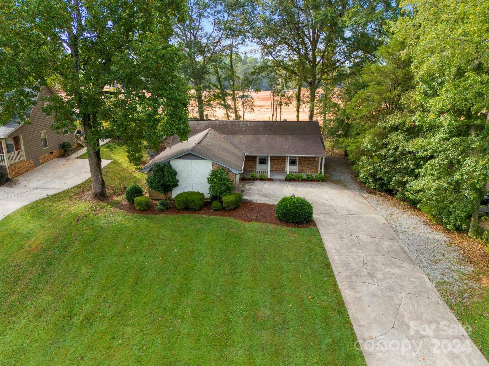 Property Photo:  2643 Providence Drive  NC 28052 