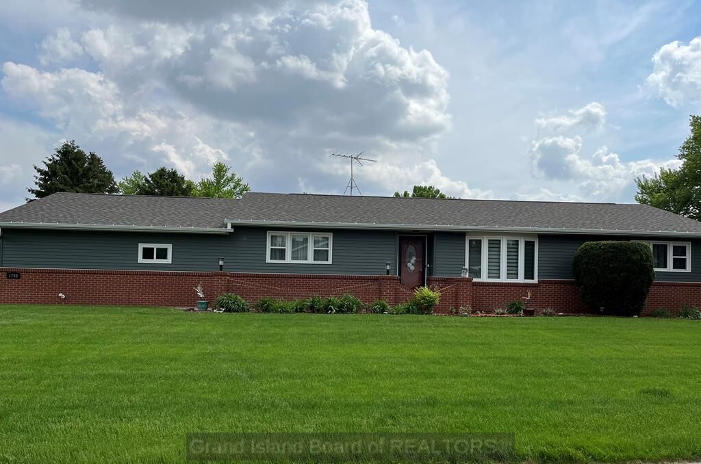 Property Photo: 1750 Cedar St NE 68818