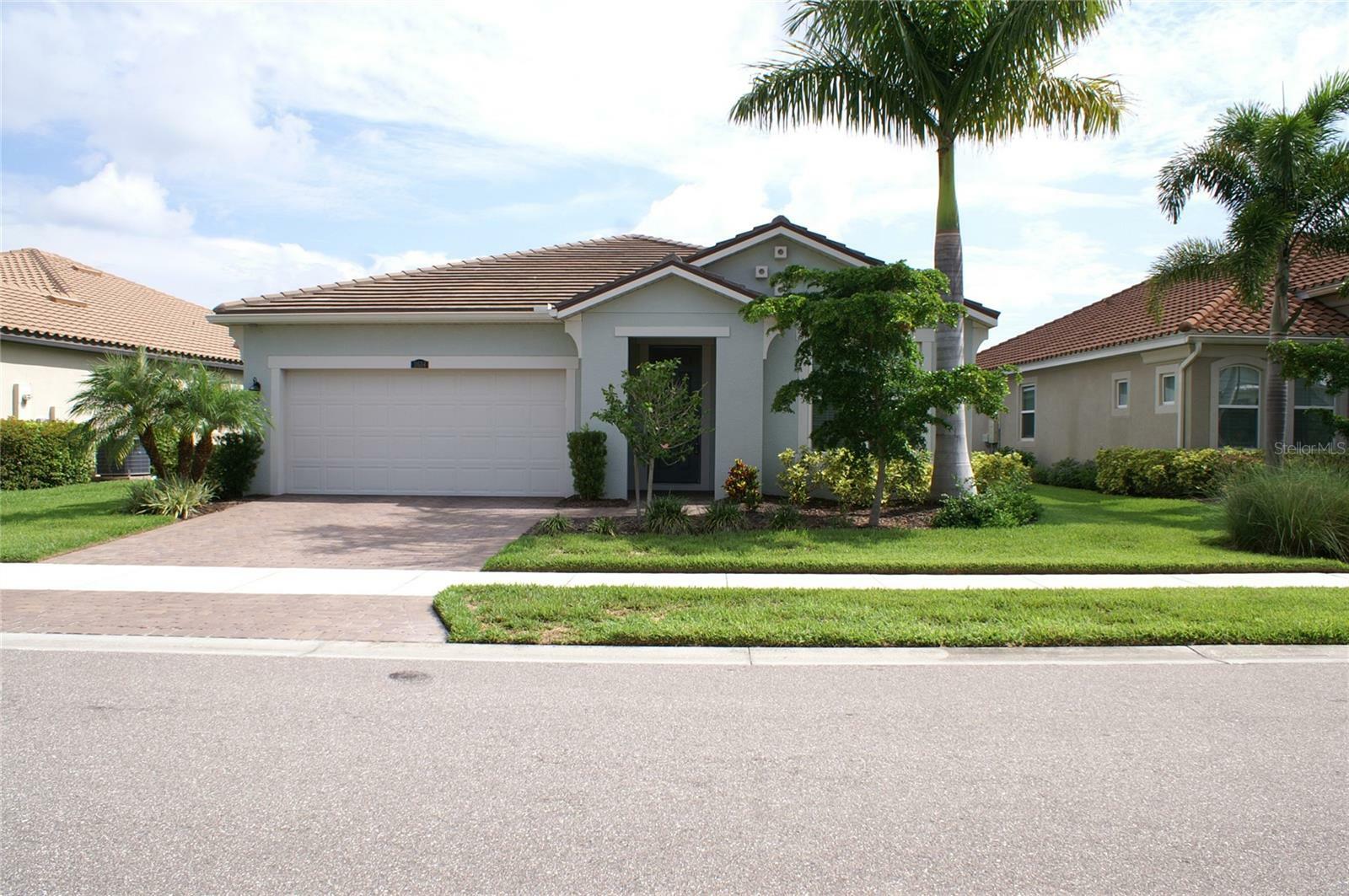 Property Photo: 11684 Renaissance Boulevard FL 34293