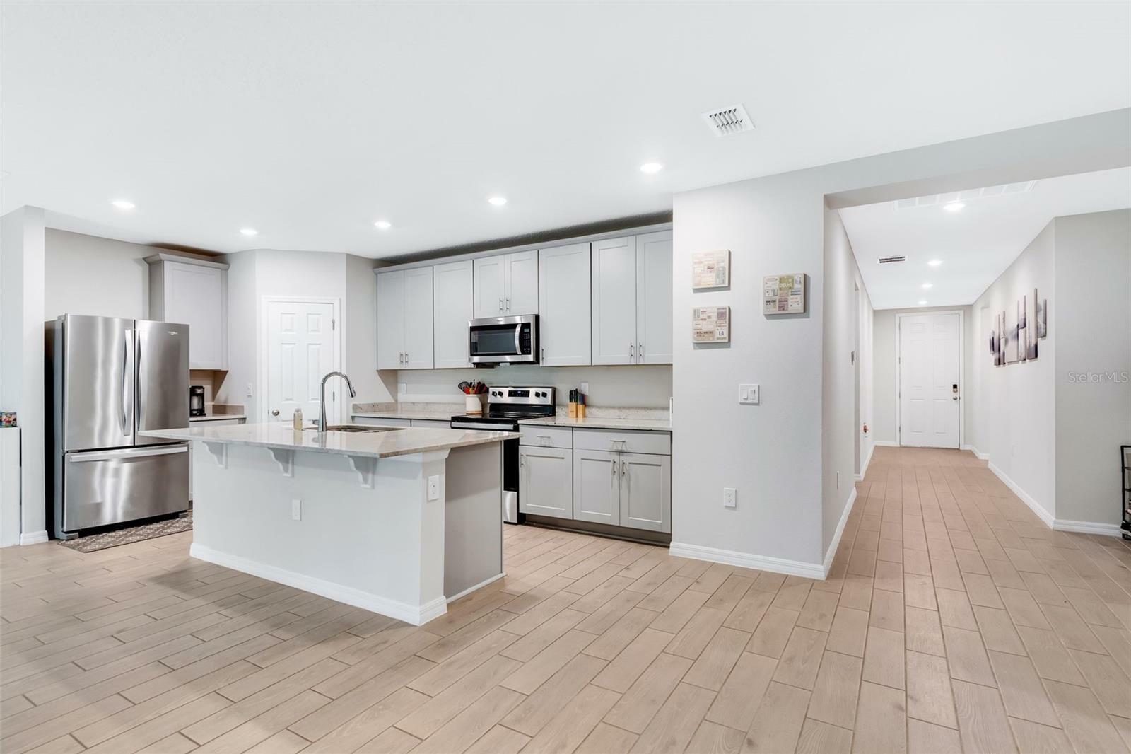 Property Photo: 533 Vista Villages Boulevard FL 33896