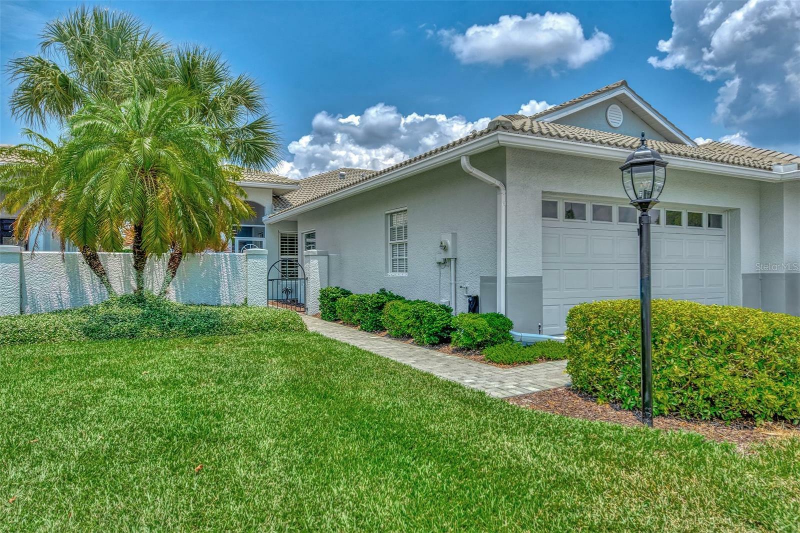 Property Photo:  314 Reclinata Circle  FL 34292 