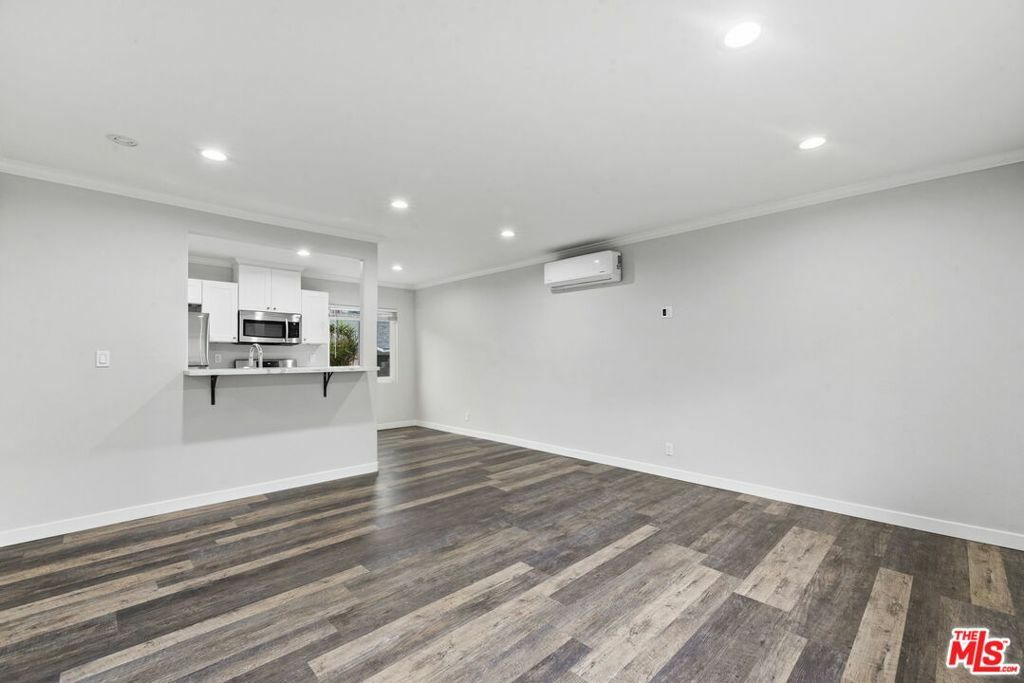 Property Photo:  1163 Raymond Avenue 2  CA 91201 