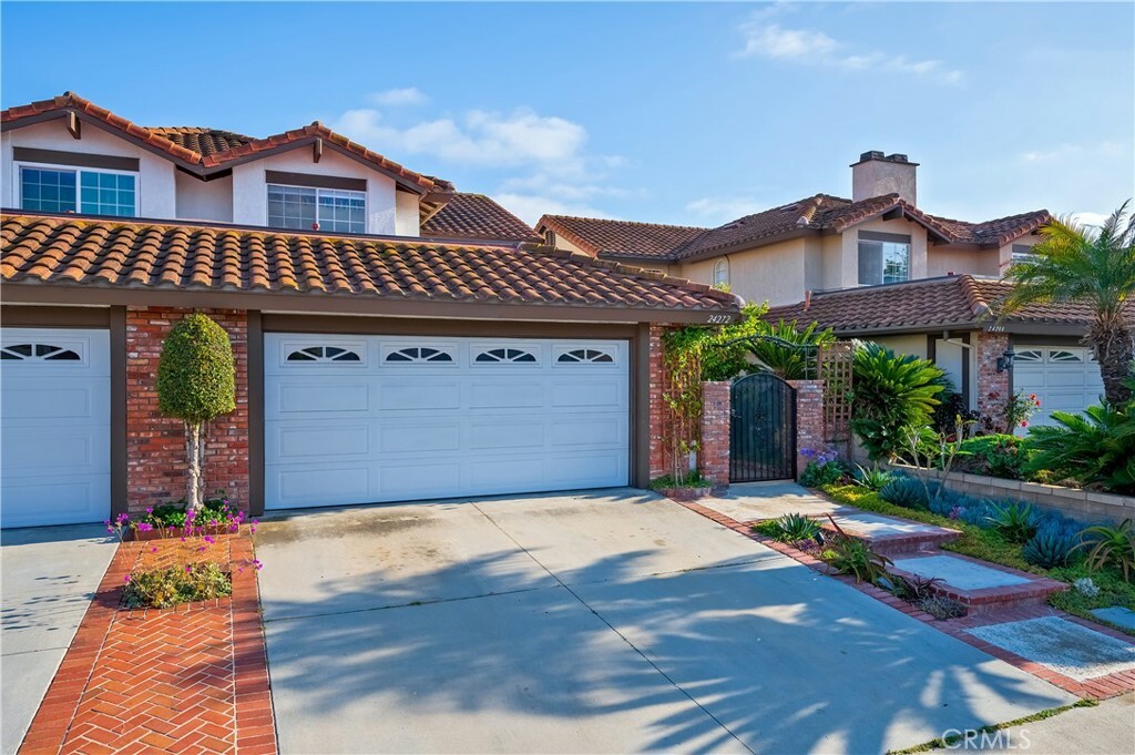 Property Photo:  24272 Juanita Drive  CA 92677 