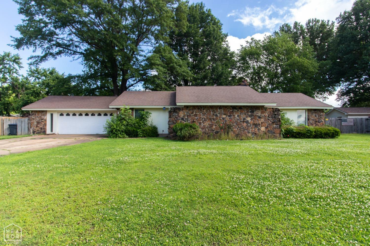 Property Photo:  306 Mockingbird Cove  AR 72401 