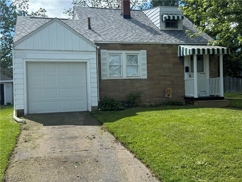 Property Photo:  2605 Kirby Avenue NE  OH 44705