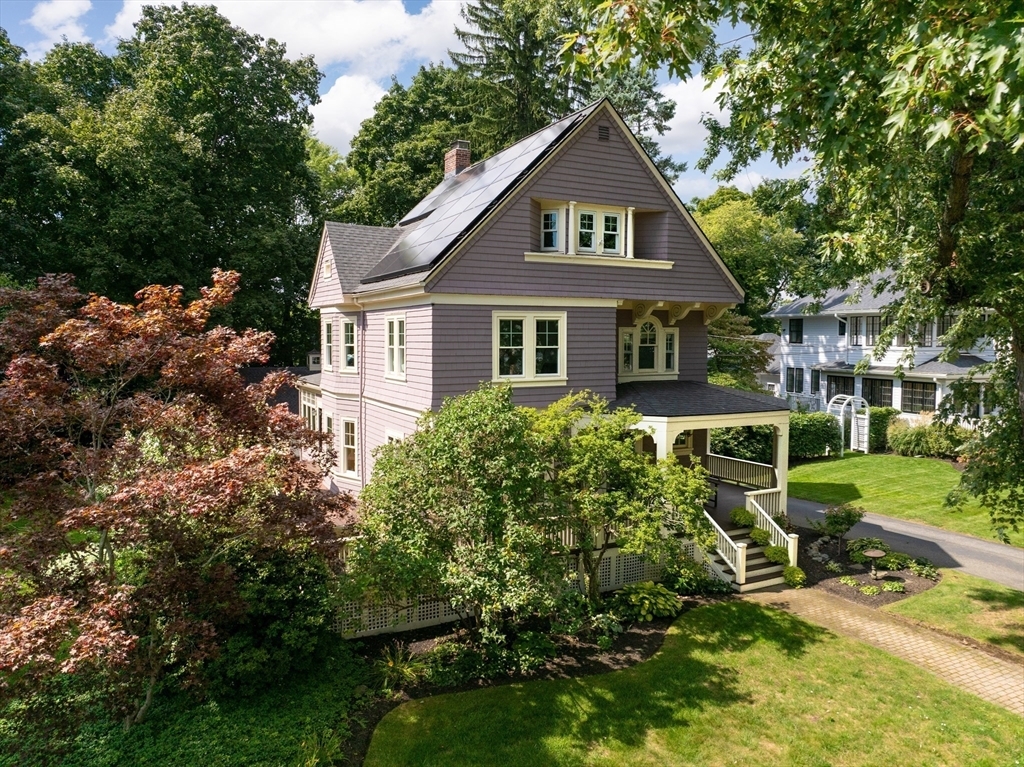 Property Photo:  17 Winthrop Road  MA 02421 