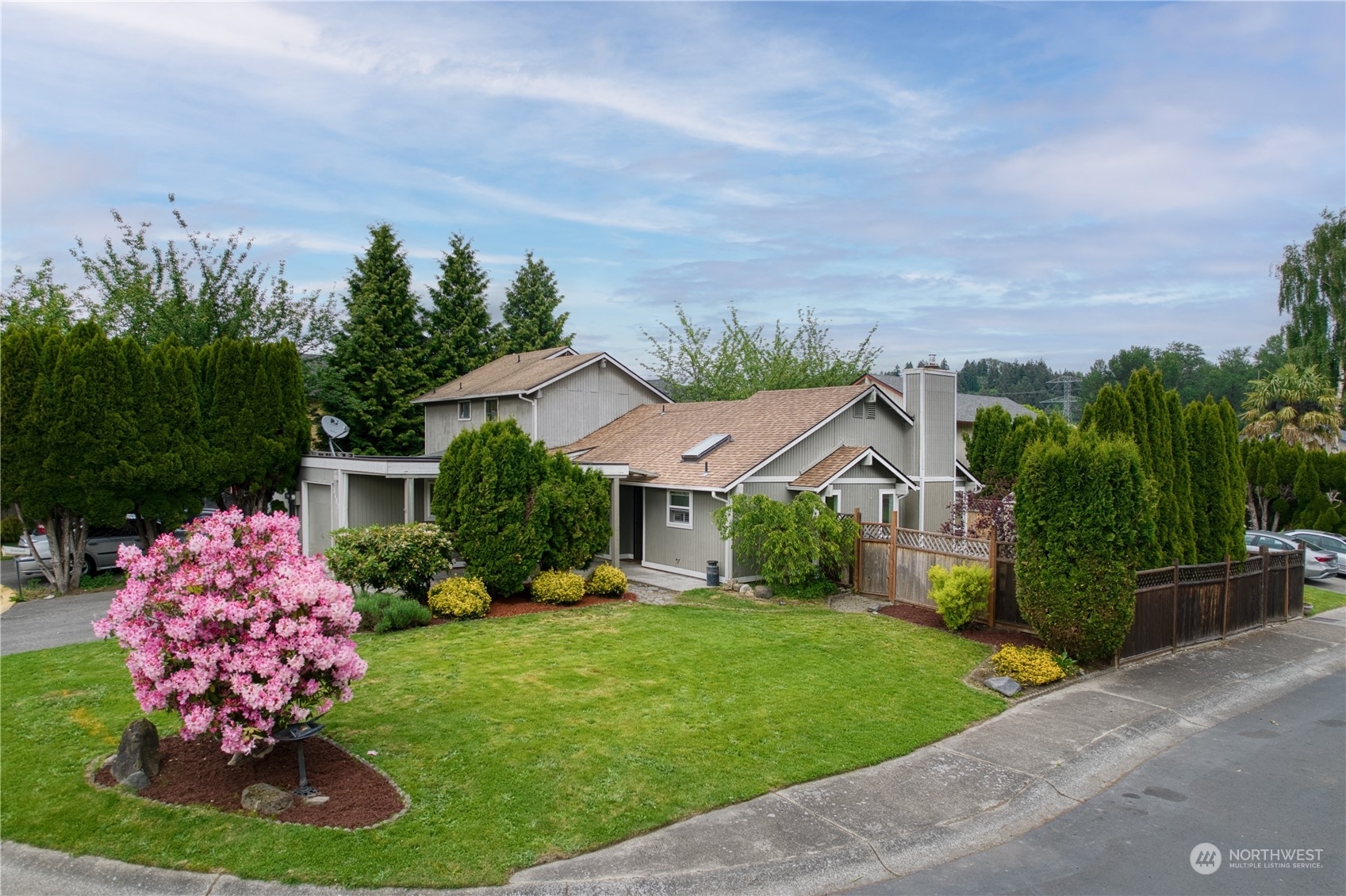 Property Photo: 3102 M Street NE WA 98002