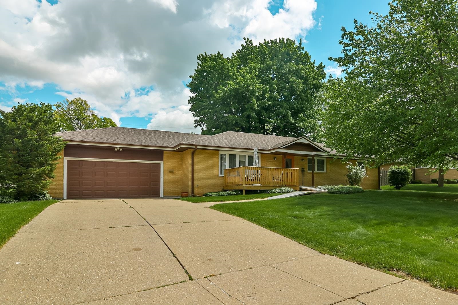 Property Photo:  2145 Stornway Drive  IL 61107 