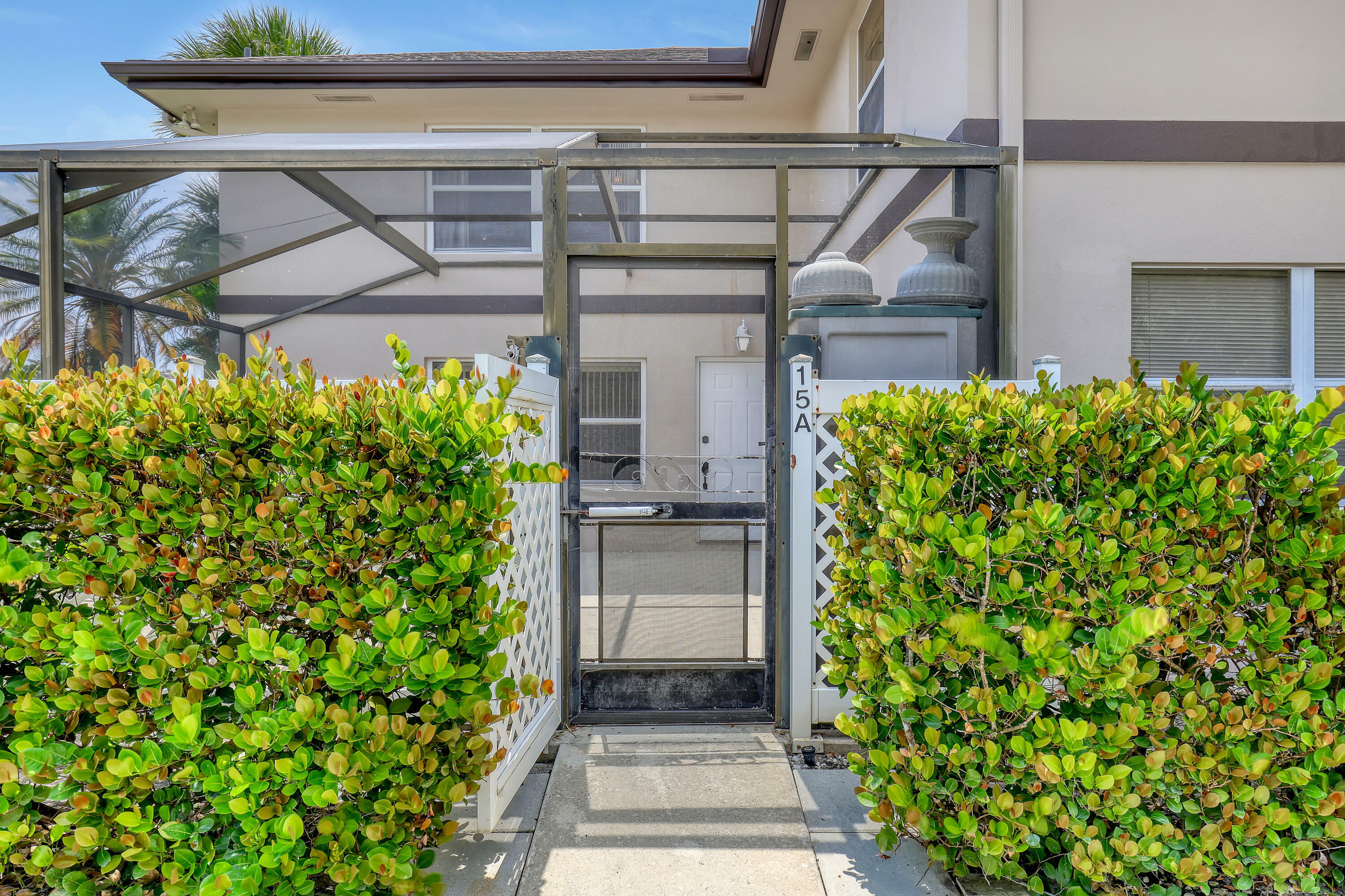 Property Photo:  15 Amherst Court A  FL 33411 