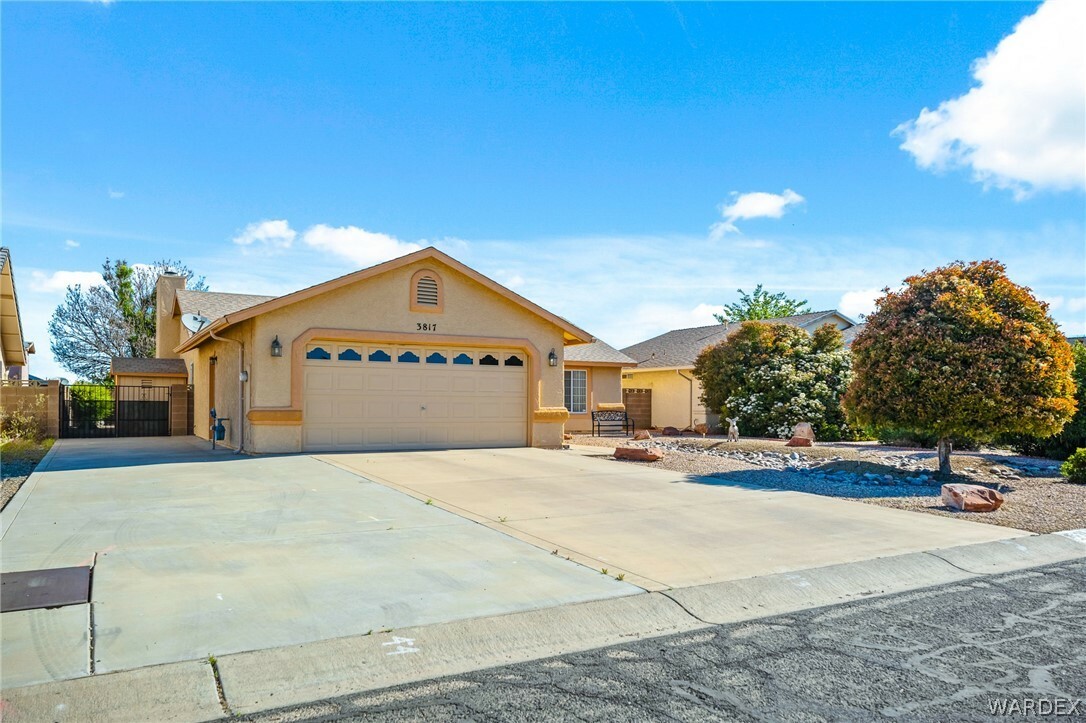 Property Photo:  3817 E Nicole Avenue  AZ 86409 