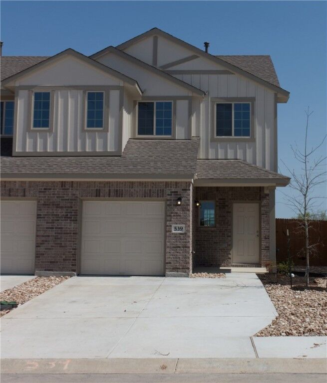Property Photo: 508 White Steppe Way TX 78626