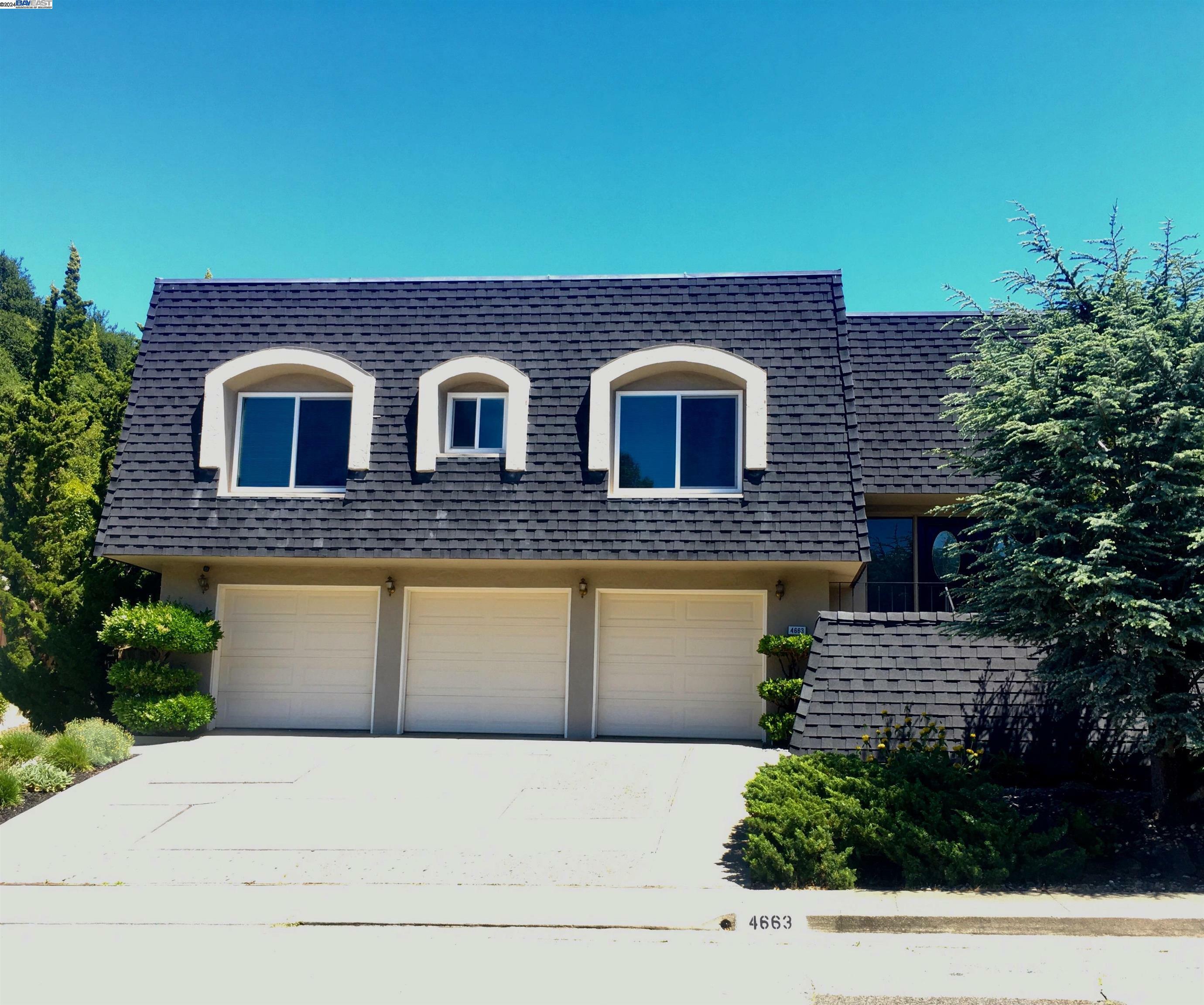 Property Photo: 4663 Manter Ct CA 94552
