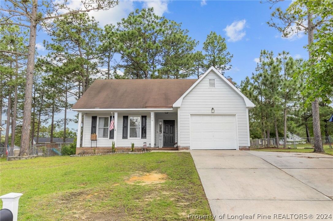 Property Photo:  209 Eppingdale Drive  NC 28390 