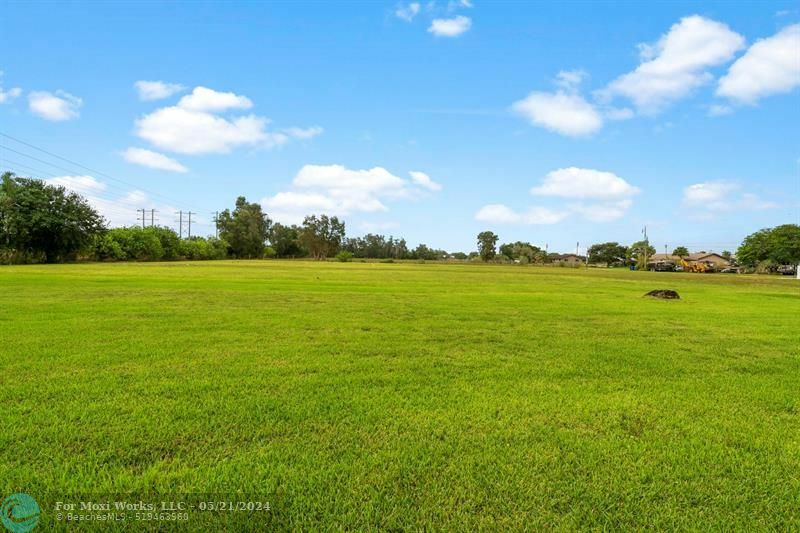 Property Photo:  6800 SW 172nd Ave  FL 33331 