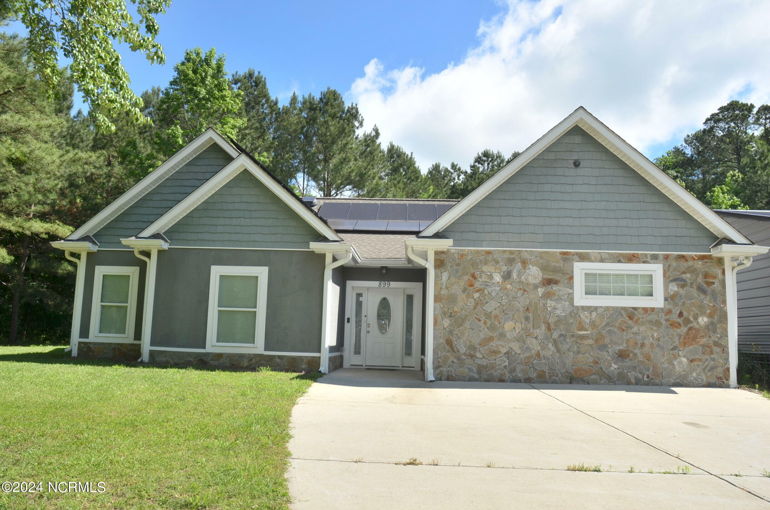 Property Photo:  899 Kelly Drive  NC 27856 