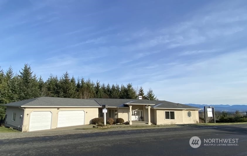 Property Photo:  127  Glacier Peak Drive  WA 98282 